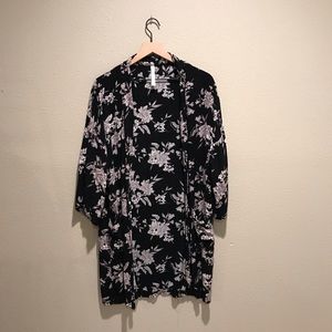 SPIRITUAL GANGSTER Floral Kimono